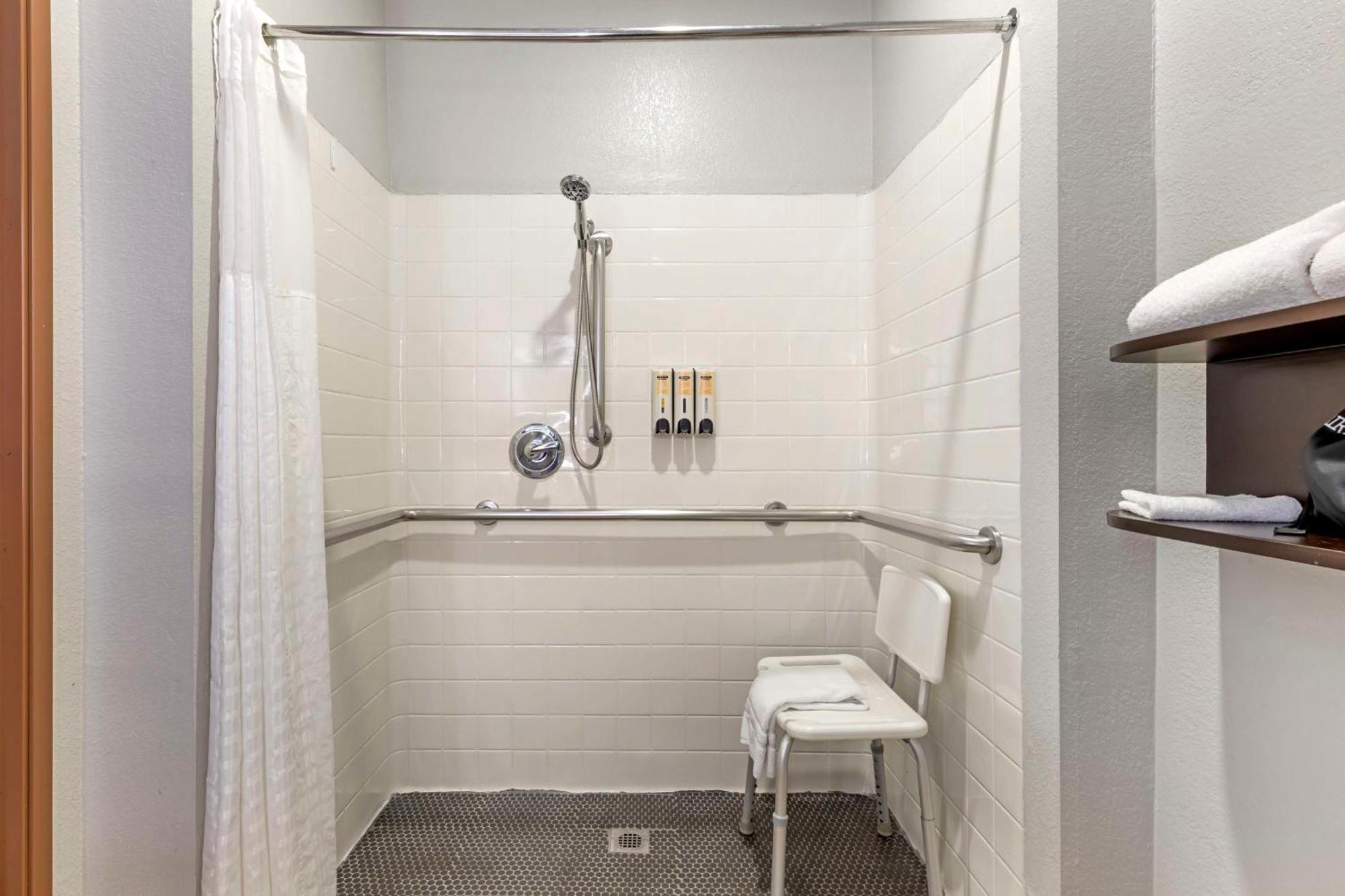 Best Western Plus Lake Worth Exterior photo