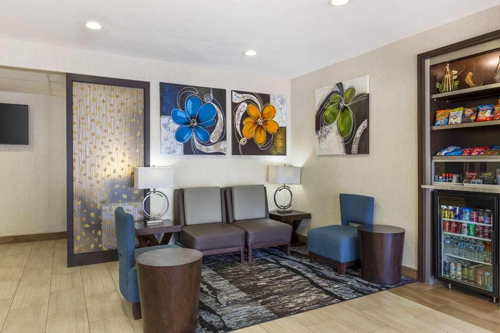 Best Western Plus Lake Worth Hotel Interior photo